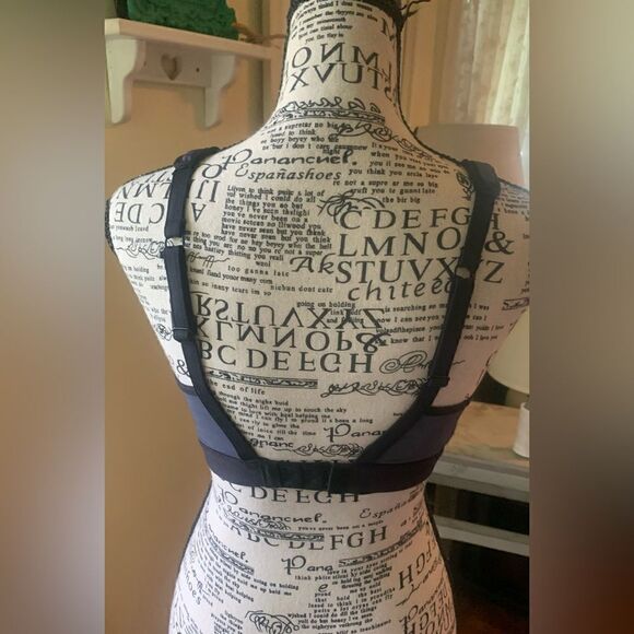 Sweaty Betty Halter - Picture 4 of 6